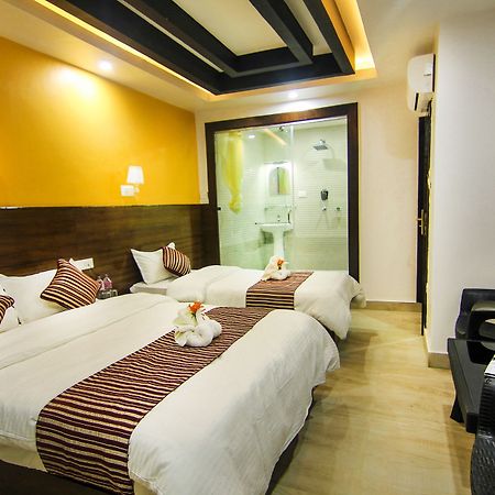 Hotel Lakeside Pokhara Kültér fotó